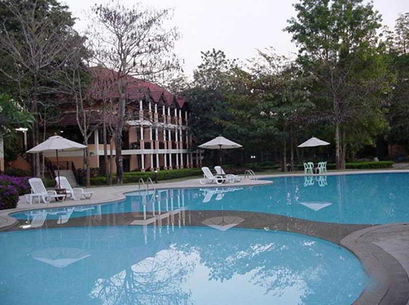 Pavilion Rim Kwai Resort Kanchanaburi Buitenkant foto