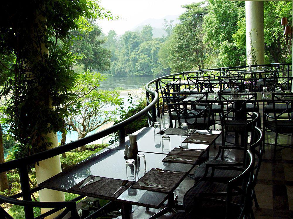 Pavilion Rim Kwai Resort Kanchanaburi Buitenkant foto